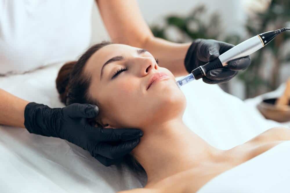 Introlift-Nanoneedling- Soin Introlift Nanoneedling pour le visage à Annecy